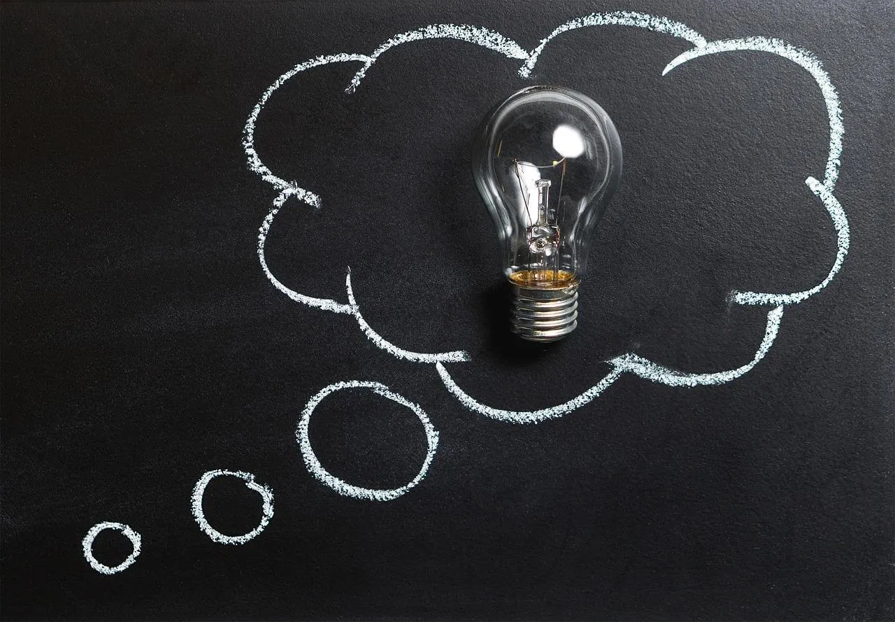 Light bulb in thought bubble illustration