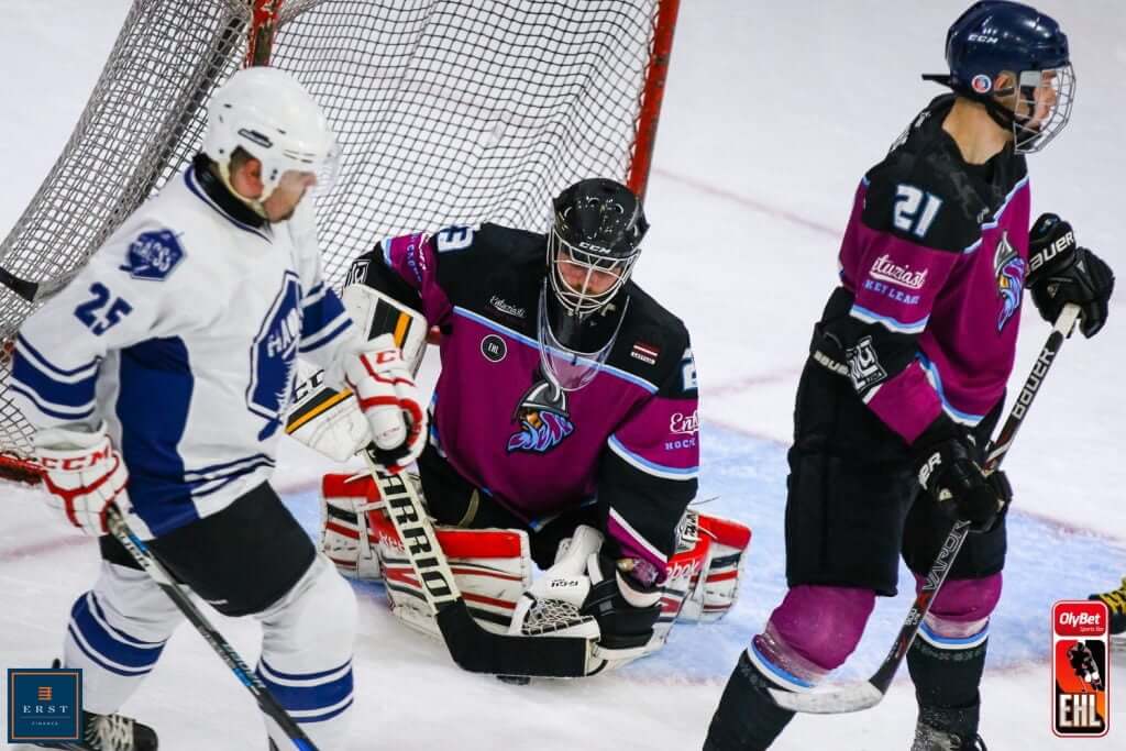 Puck under me