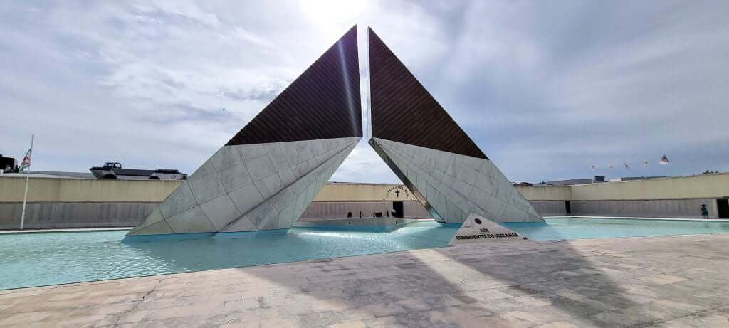 Monument to the Overseas Combatants