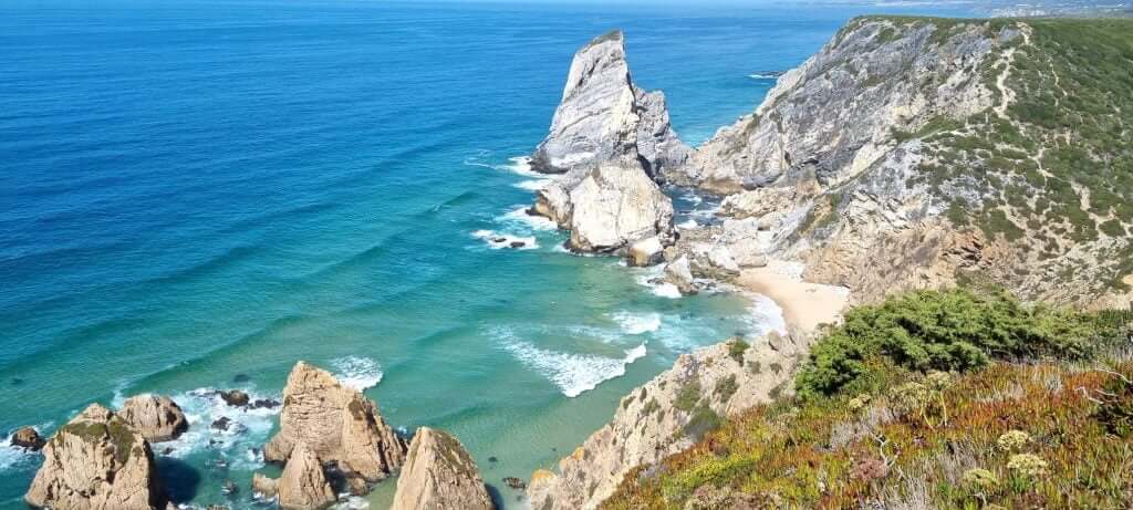 Rocky formations at Praia da Ursa